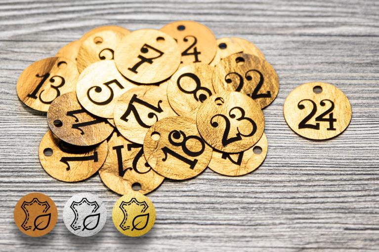 Pendentifs pour calendrier de l’avent avec des numéros handletter de 1 à 24 (Article n° 8307)