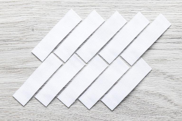 Étiquettes vierges blanches en tissu TEX38 à tamponner (Article n° 2752)